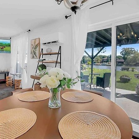2 Bedroom Getaway On The River/Close To Marina Belle River Bagian luar foto